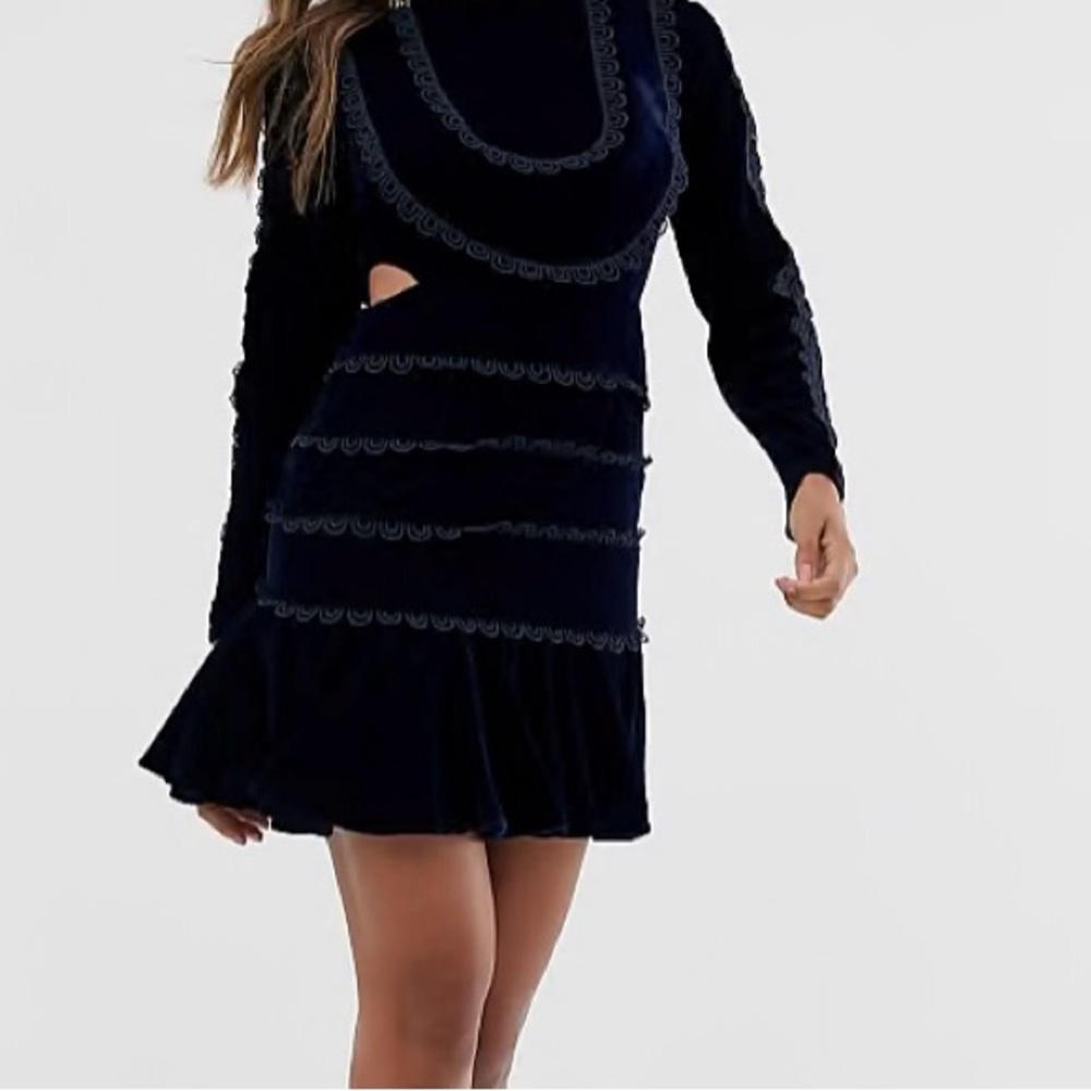 Elegant ASOS Design Navy Blue Velvet Mini Dress with Lace Trim